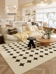 QINGGENGNONG | French Creamy Vintage Luxurious Rug