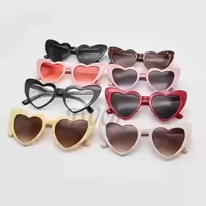 TWOL SHOP 1pcs Fashion Retro Love Heart Shaped Love Sunglasses Women Sunglasses Holiday Beach Sunglasses