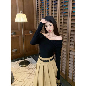 เสื้อสเวตเตอร์ถักแขนยาวทรงเข้ารูปสีดำสไตล์ฝรั่งเศสสำหรับผู้หญิงในฤดูใบไม้ร่วงปี 2025 เสื้อคลุมกันหนาวแขนยาวแบบสวมหัว