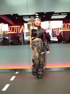 ชุดเต้นแจ๊สสำหรับเด็กผู้หญิงชุดแฟชั่นสตรีทแดนซ์สำหรับเด็กผู้หญิง 12.30