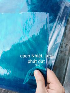 (Khổ tôn cao 12m x 4dem  8dem) tôn nhựa lấy sáng xanh  trắng mờ che nắng mưa...