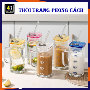 Ly Thủy Tinh Quai Vuông Nắp Đậy Kín Có Ống Hút Và Chia Vạch Dung Tích 340ml – Cốc Uống Nước Sữa Trà Sữa Cao Cấp - Cốc Uống Shot / Ly Cốc Tách Pha Lê Chịu Nhiệt Decor Bàn Sang Trọng