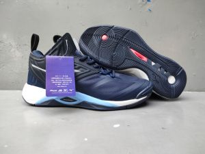 Sepatu Volley Mizuno Wave Momentum 2 Mid / Sepatu Olahraga Pria Wanita / Sepatu Sneakers Pria / Sepatu Voli cit cit / Mizuno Momentum 3 low