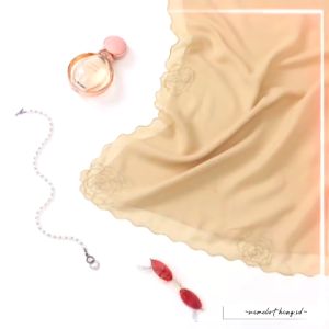 Hijab Segiempat Embroidery Bunga Mawar Terbaru Kerudung Bordir Manual rapih dan Exclusive