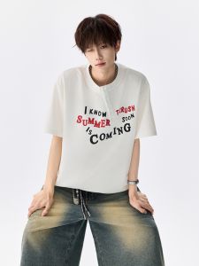 OULUDE | High Street Letter Print Wide Henry Neck T-Shirt