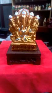 Tượng thần voi 5 đầu . có đế.