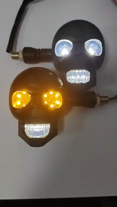 Motorcycle Turn Signal Light Skull Head Shape 12V Super Bright LED Light for Motorcycle Modification E bike Universal 2pcs Motorcycle Direction Lights Siganl Lamp Taillight Indicator Light Driving Light