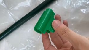 40pcs Greenhouse Clamps Plastic Green Fixed Clips Film Row Cover Netting Tunnel Hoop Clip for Fixing Plant Cover