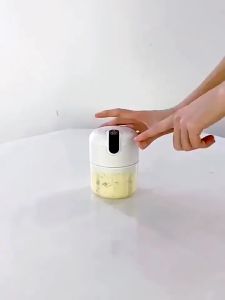 เครื่องบดพริก ปั่นกระเทียม/ปั่นพริก เนื้อหา ใบดังสันต์ ชาร์จ1ครั้ง เครื่องปั่นจิ๋วไร้สาย ดังเนื้อหา