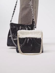 【Small】CHARLES ＆ KElTH CK2-20671559 chain shoulder tote hobo bag