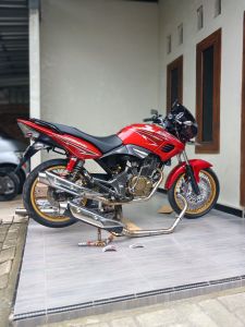 Knalpot cb tiger pnp suara bas KTM stenlis dan hitam model supra Fi inlet 50 out 50