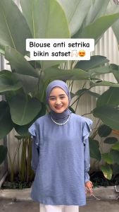 Tsabine - Hellen Blouse Atasan Wanita Katun Linen Polos Ruffle Pundak Karet Tangan Denim Navy