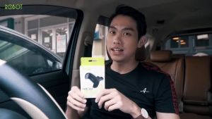 ROBOT ที่วางโทรศัพท์มือถือรถยนต์ รุ่น RT-CH07  แบบเสียบช่องแอร์ สำหรับดูGPS  รองรับสำหรับมือถือทุกรุ่น
