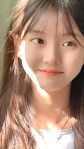 KeraSys【พร้อมส่งจากไทย】【ซื้อ1แถม1】ครีมบำรุงผิวหน้า ไพร์มเมอร์ มอยส์เจอร์ไรเซอร์เนื้อนู้ด 5D Anti-Wrinkle BB Cream 100g ผิวสวยแบบไม่ต้องพึ่งฟิลเตอร์ ผิวขาวกระจ่างใส ปกปิดริ้วรอย กันแดด ลด ริ้วรอย Lazy Day Cream กันน้ำกันเหงื่อ