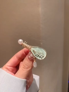 Ancient-Style Flower Instrument Hair Clip for Women 2025 New Side Bangs Barrettes Creative New Chinese Baby Hair Clip
