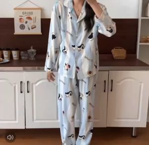 CCY 2222-M ชุดนอนผ้าฝ้ายแขนยาว-ขายาว ผ้านิ่มใส่สบาย สีสันสดใส สไตล์เกาหลี มาแรงในขณะนี้(สินค้าพร้อมส่ง)