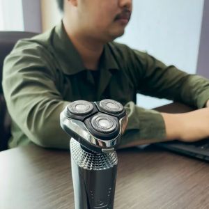 Alat Cukur Kumis Jenggot Rambut Elektrik Shaver Portable Pisau Timbul Nirkabel dapat Dicuci