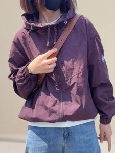 เสื้อคลุมกันแดดทรงหลวมสำหรับผู้หญิงในช่วงฤดูร้อนปี 2025 พร้อมฮู้ดระบายอากาศได้ดี ไซส์ใหญ่ เสื้อคลุมกันแดดสำหรับกลางแจ้ง