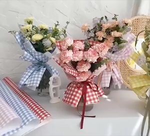 MOTIF KOTAK - TAPLAK CELLOPHANE ECER LEMBARAN KERTAS BUKET BUNGA