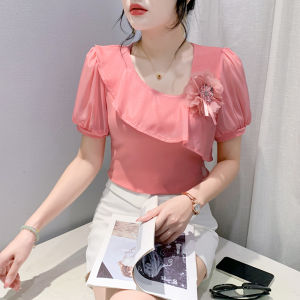 Yimei Áo Thun Nữ Viền diềm Xếp Nếp tay chiffon ngắn mùa hè Áo cổ chữ V xiên hoa đính hạt 2024 thời trang mới màu hồng ngọt ngào