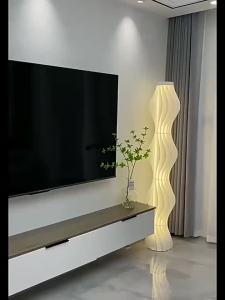 (Original) Grass Skirt Floor Lamp Living Room Lamp Room Decoration Sofa Side Atmosphere Lamp Cream Style Internet Celebrity Ins Standing Table Lamp