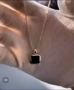 Kalung Titanium Persegi Pria Wanita Liontin Kotak Rantai Tambang Anti Luntur Elegan