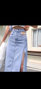 🌈 Mei Xin กระโปรงยีนส์เอวสูง ทรงเอ แหวกข้าง สีสวย 2 สี พร้อมส่งในไทย