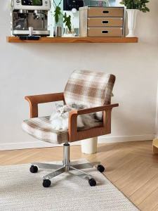 Retro American Designer Office Computer Chair Rotation Desk Chair Solid WoodBoss Chair Study Room Chair Conan Chair Style