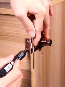 Ổ Khóa Cửa Tủ Bằng Hợp Kim Kẽm Chống Trộm Không Cần Đục Lỗ Tiện Dụng Cho Gia Đình / Văn Phòng -LUMBL