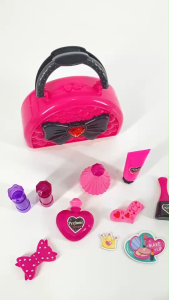 ของเล่นจำลอง ชุดแต่งหน้าเด็กแฟชั่น Beautiful พร้อมอุปกรณ์ครบเซต เซตเครื่องสำอางเด็กเล่นสุดน่ารัก