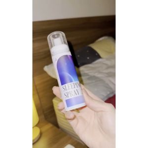 Xịt thơm giúp hỗ trợ ngủ ngon Sleeping Spray Julyhouse 100ml chiết xuất tinh dầu giúp làm thơm mền gối phòng ngủ hỗ trợ ngủ ngon - AZAGO