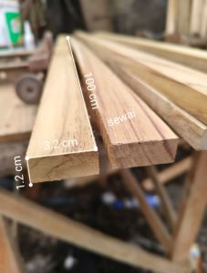 ไม้สักรีดเรียบสองด้านขนาดหน้า3.2ซมหนา1.2ซมยาว40-100ซม