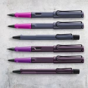 Bút bi nước Lamy Safari màu violet blackberry 3D8