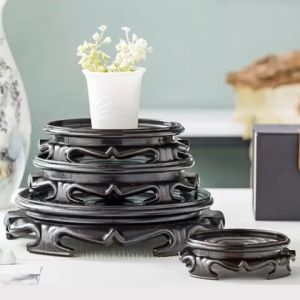 Đế Để Bình Ngâm Rượu Thuỷ Tinh / Đồ Trang Trí Phong Thuỷ / Khay Lót Chậu Hoa Tròn Nhựa Giả Gỗ Chân Đế Hoa Văn ø 20cm Sang Trọng