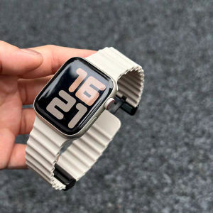 สายรัดหัวเข็มขัดแม่เหล็กสําหรับ Apple Watch Band 44 มม.40 มม.45 มม.49 มม.41 มม.38 สร้อยข้อมือซิลิโคน iWatch Series SE 7 6 8 9 10 Ultra2