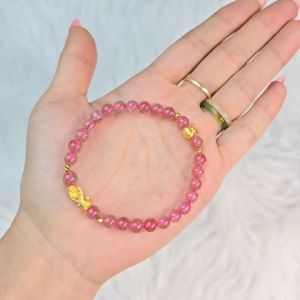 Q320 Vòng Thạch Anh Dâu Hồng 6li mix tỳ hưu túi tiền V24k 4 bi V10k cho Hỏa và Thổ - Phong Thuỷ TUDO P