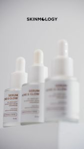 Skinmology Serum Acne & Glowing: Perawatan Kulit Alami untuk Kulit Berminyak dan Berjerawat