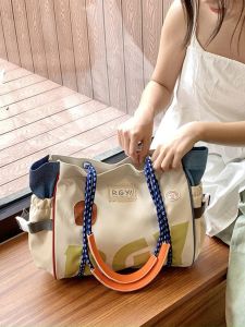 Autumn and Winter New Arrival Shoulder Handbag Womens Large Capacity Commuter Bag Small Fresh Tote Bag Easiest for Match Leisure Shopping Bag