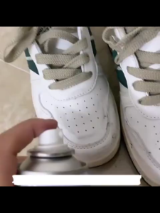 White Shoe Cleaner for White Shoe Shoe Spray Cleaner Shoes Cleaner for all Colors Suede Cleaner No need for washing clean fast White Shoes Shoe Whitening Cleaner Quickly Remove Stains detergent special decontamination artifact for shoe cleaning