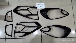 Paket Garnis Lampu Depan & Belakang Hitam Doff Mobilio 2013-2017
