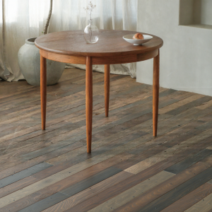 Solid Wood Vintage Round Table