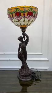 Đèn bàn Tiffany họa tiết ghép mảnh nhiều màu phong cách tân cổ điển DB6