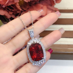 Heavyweight High-Definition Artificial Ruby Pendant Large Necklace Exquisite Royal Sapphire Color Gemstone Jewelry for Women