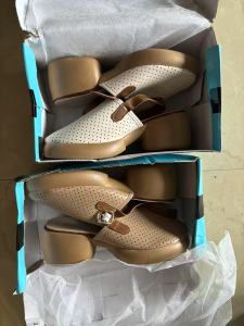 รองเท้าส้นสูงผู้หญิงหนังหัวกลมหัวเข็มขัดรูปตัว T