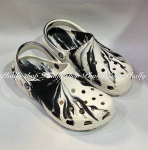 รองเท้าลำลองผู้ใหญ่ CLASSIC MARBLED CLOG รุ่นใหม่กำลังฮิต