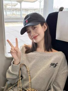 Fashionable Short Hair Baseball Cap Wig Womens Chemotherapy Simulation Human Hair Hat Early Autumn Retro Style Casual Duckbill