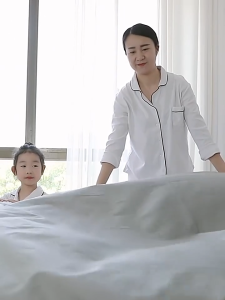 LUXU 3 in 1 Bedsheet Korean Plain Bedsheet Set（1 Fitted Sheet + 2 Pillowcases）Single/Double/Queen/King Size Bed Sheet Cover