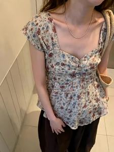 YUEZHONGWEI | Apricot Color Round Neck Floral Spaghetti Strap Sleeveless Top