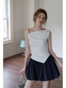Áo Thun Dây Đan Asymmetric Hem Elegance Cho Mùa Hè