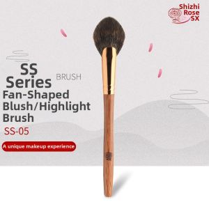 XIANGSHEMEIGUI | Face Blush & Highlight Makeup Brush Animal Hair